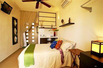 Art Deco Suites Cancun
