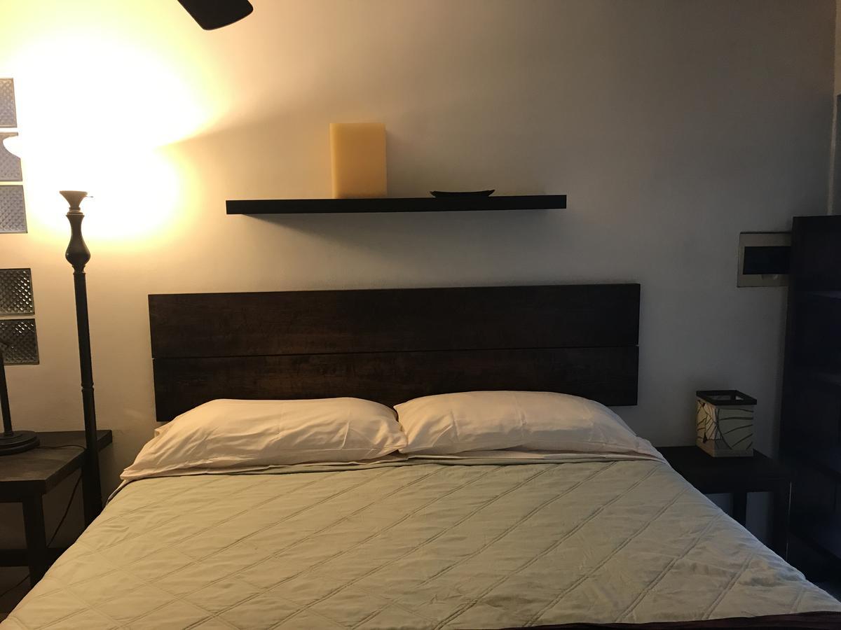Aparthotel Art Deco Suites